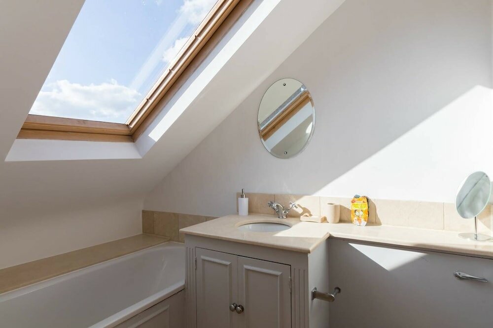 Фото Fabulous 4 Bed House With Garden in Fulham