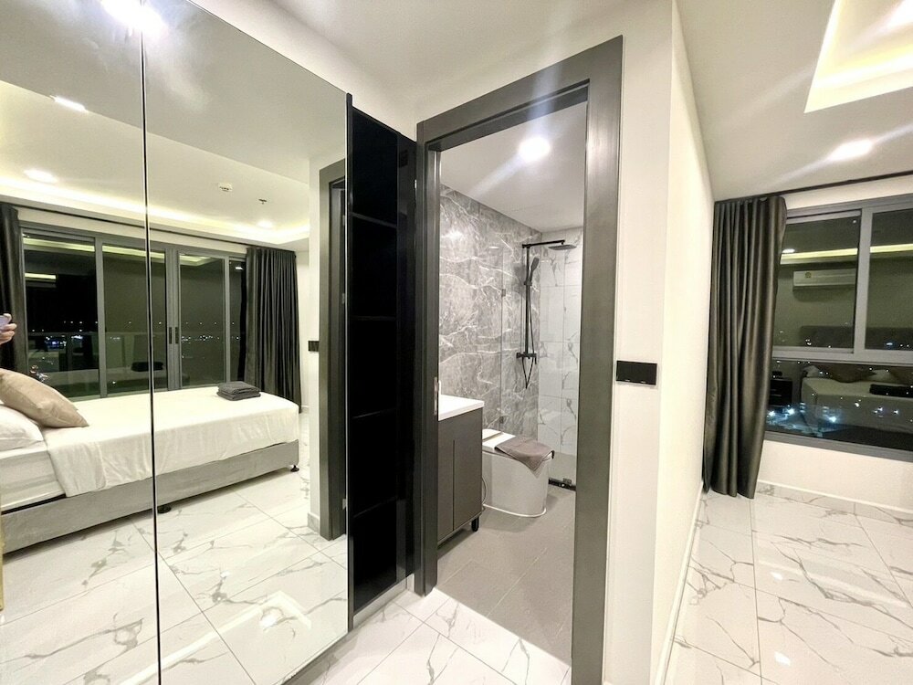 Фото Arcadia Millennium Tower by Psr