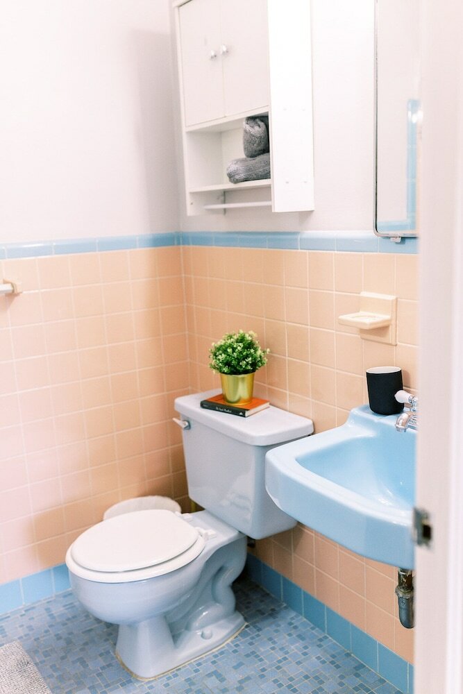 Фото Galleria Apartments by Lowkl