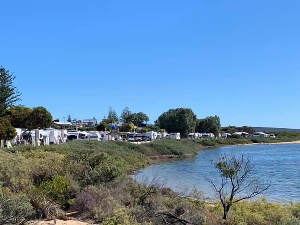 Фото Venus Bay Beachfront Tourist Park