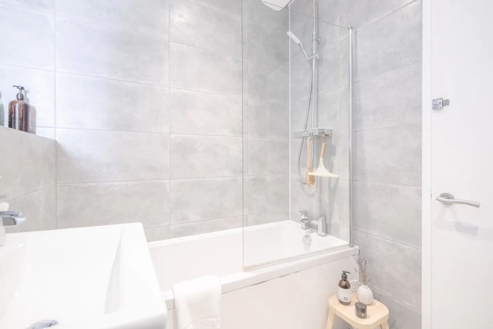 Фото Modern and Beautiful 2 Bedroom Flat - Haggerston