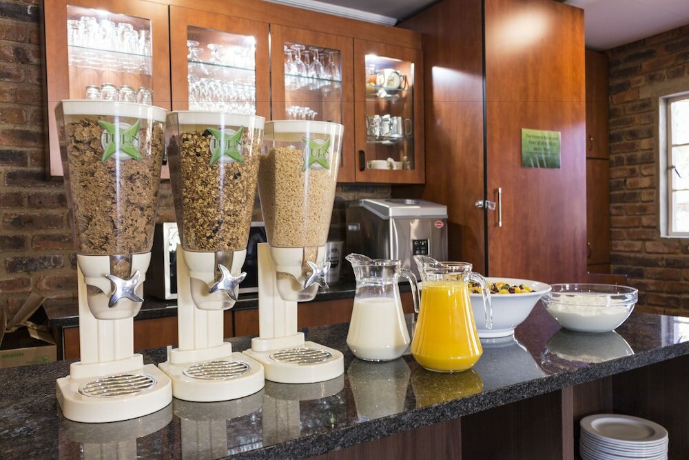 Фото Ruth Avenue Guest House