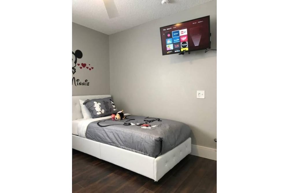 Фото Hamlet by I-4 · New! 5 Bedroom Pool Villa. Sleep 15+ Orlando