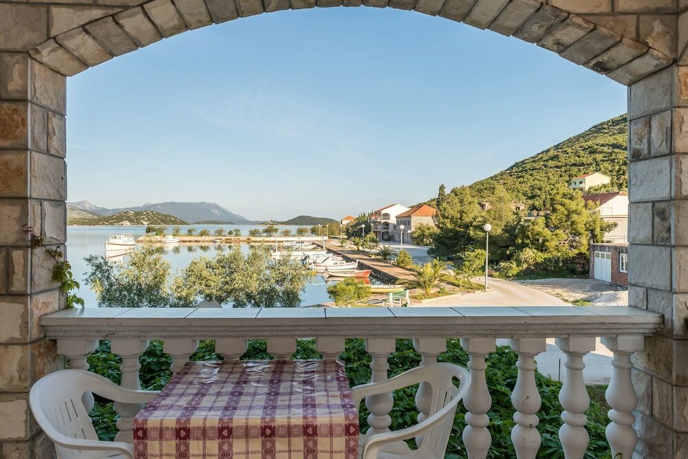 Фото Apartments Božović