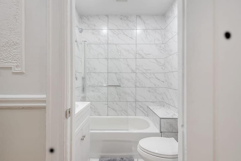 Фото Huge and Lovely 16br Apt