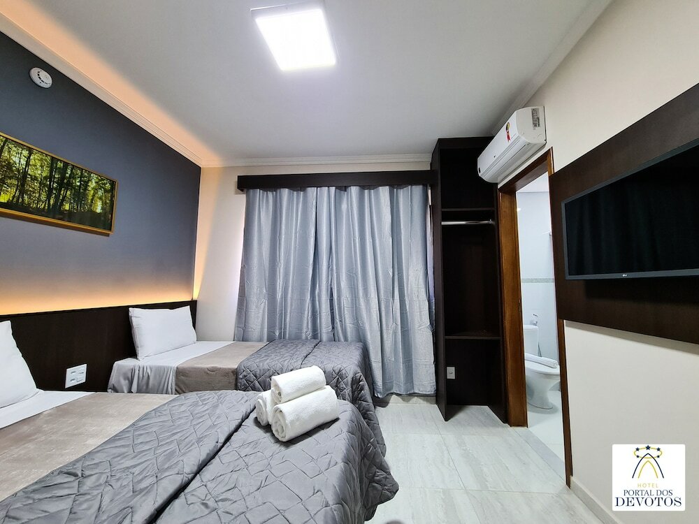 Фото Hotel Portal dos Devotos