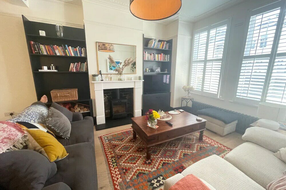 Фото Stylish 3bd House With Private Garden - Tooting