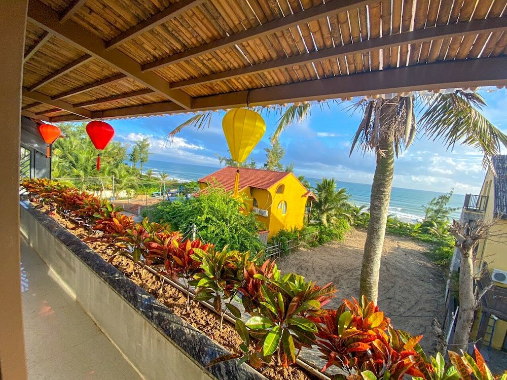 Фото The Linh Seaside Villa Hoi An