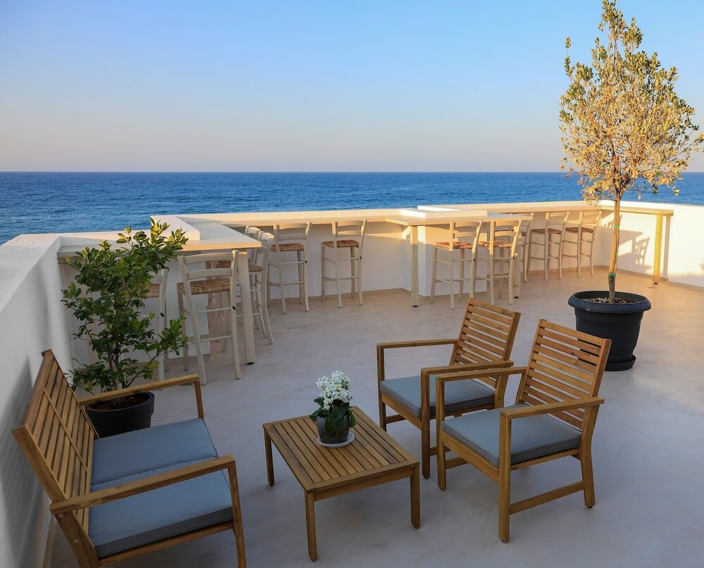 Фото Sea Breeze Hotel