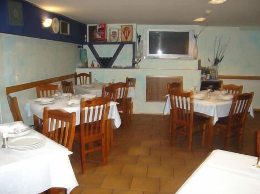 Фото Hotel Doña María