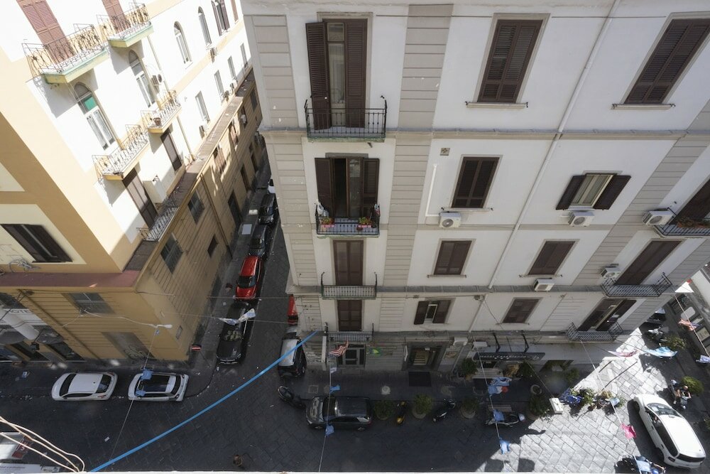 Фото Giuly Suites & Rooms