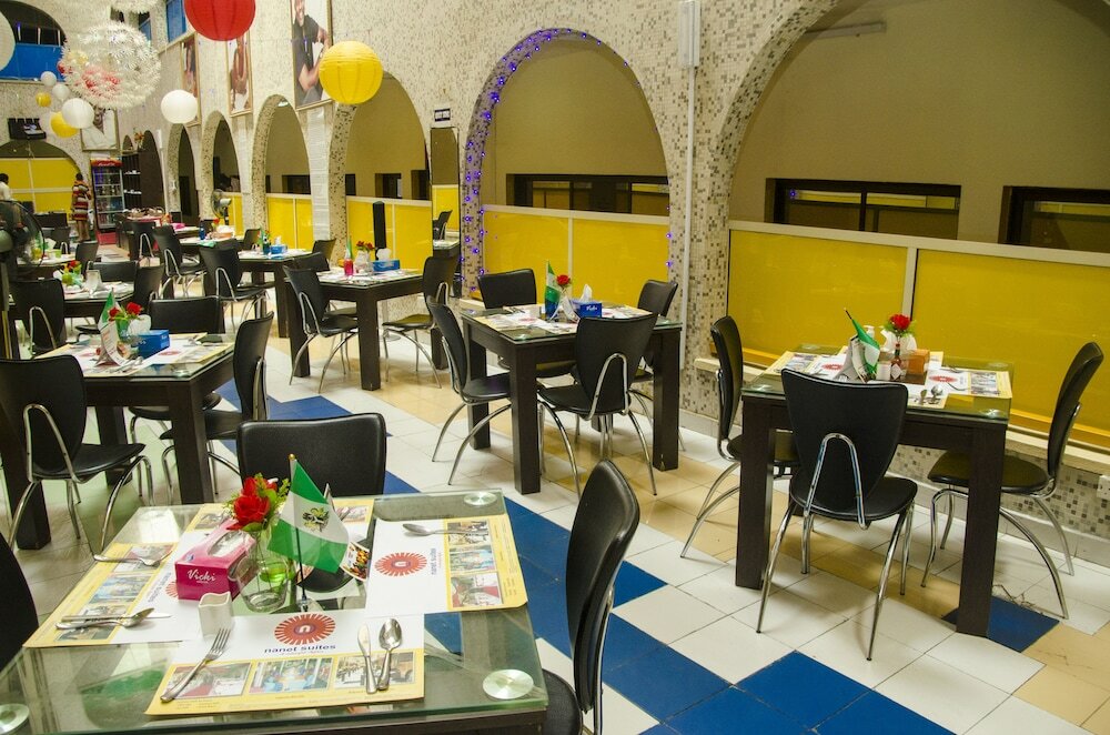 Фото Fountain Suites