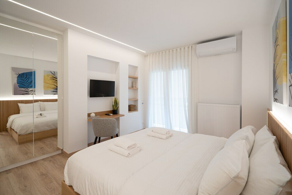 Фото Kolonaki Upscale 4 bdr Luxury apartment
