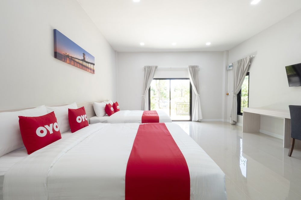 Фото Oyo 75378 Thawapee Resort