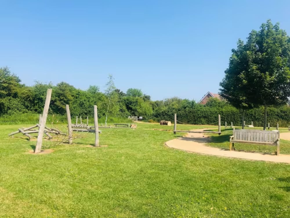 Фото 4 Bed-House Sleep 10-Parking-HotTub-Wifi