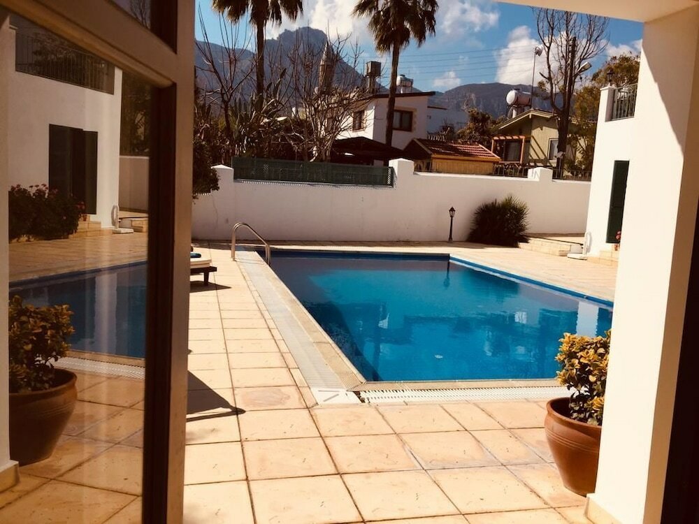 Фото Villa Shifa by Amy Villas