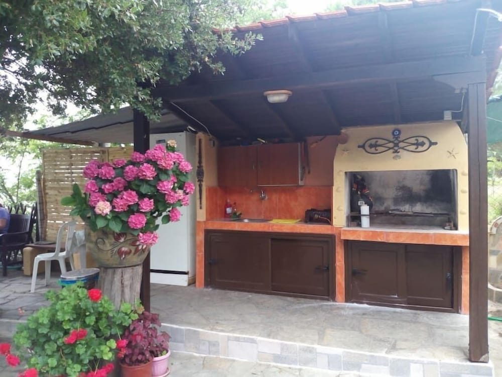 Фото Beachfront house with amazing sea view