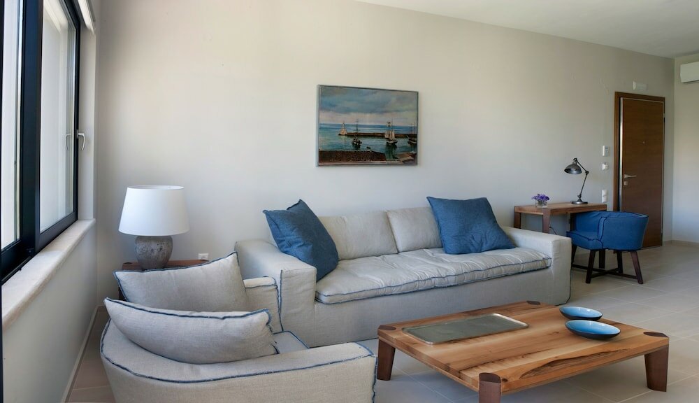 Фото Aethrion Boutique Homes