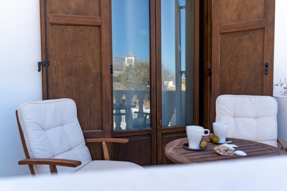 Фото Theoxenia Suites & Apartments