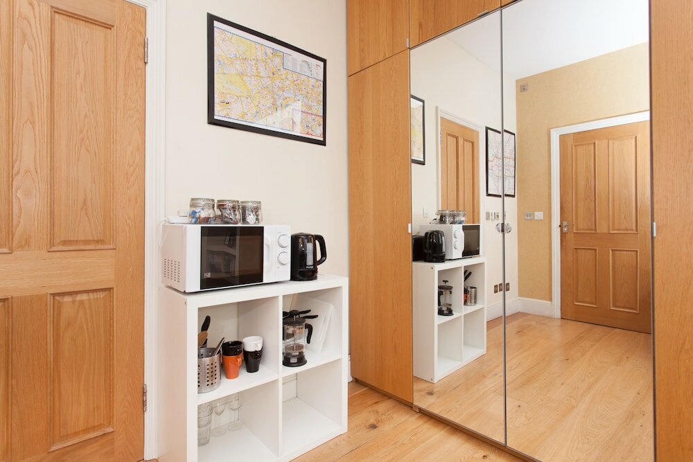 Фото Oxford Street Soho Fitzrovia BasicStudio