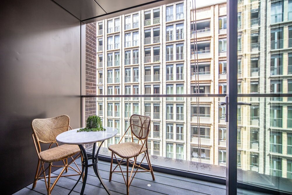 Фото Thornes House Apartments