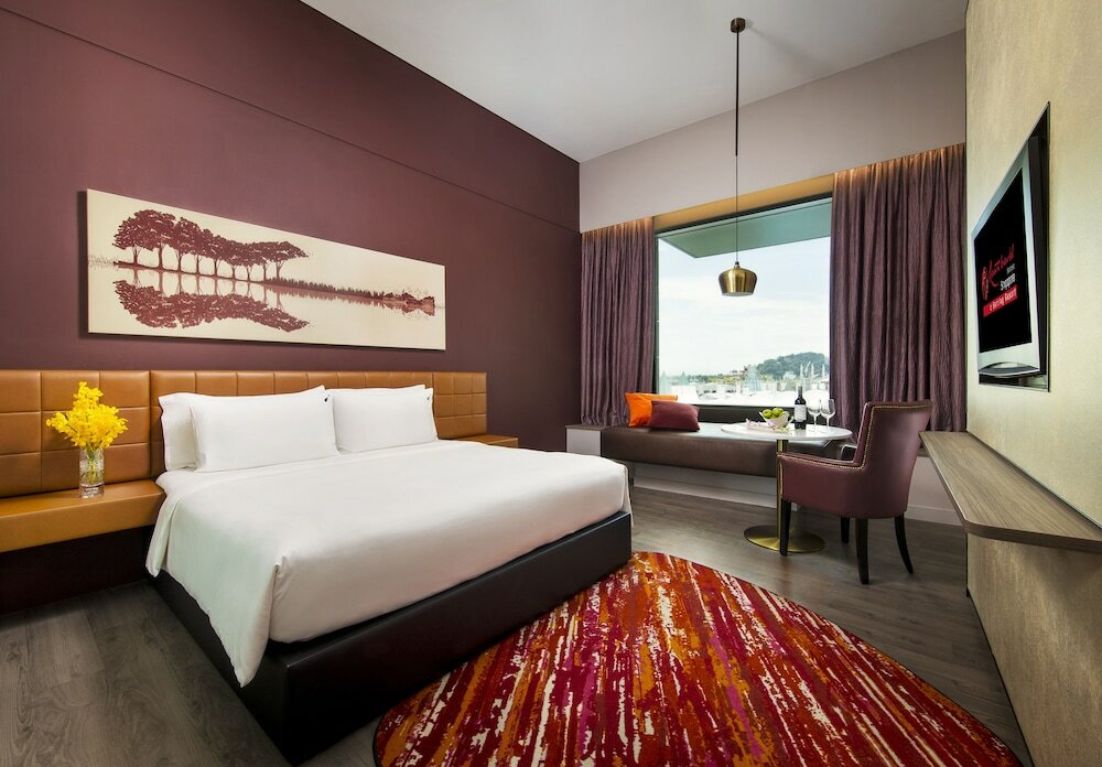 Фото Resorts World Sentosa - Hard Rock Hotel