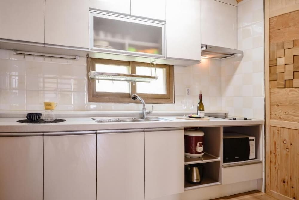 Фото Yeosu Sea and Starnight Pension