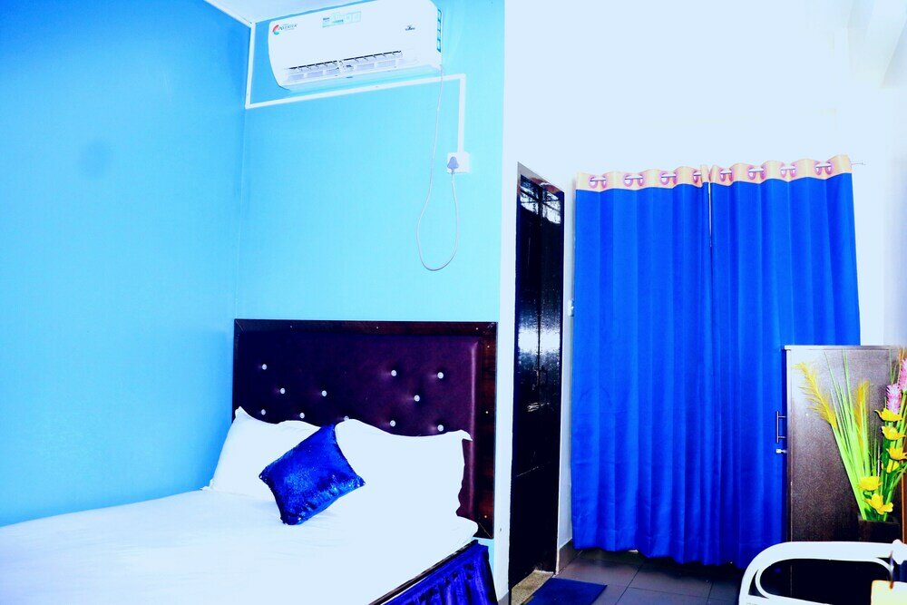 Фото Hotel East End