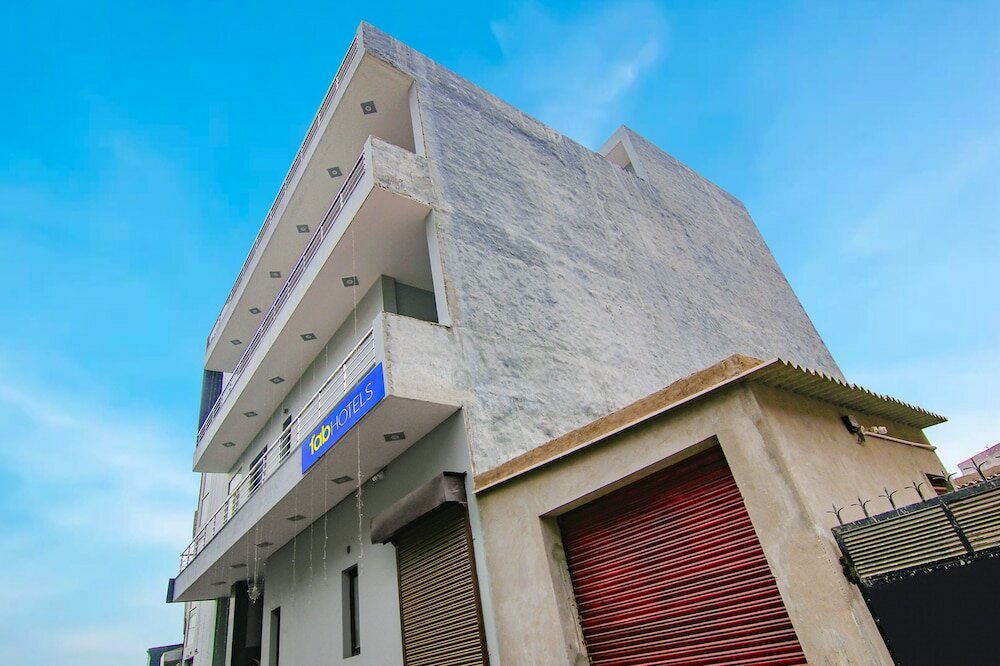 Фото отеля 1