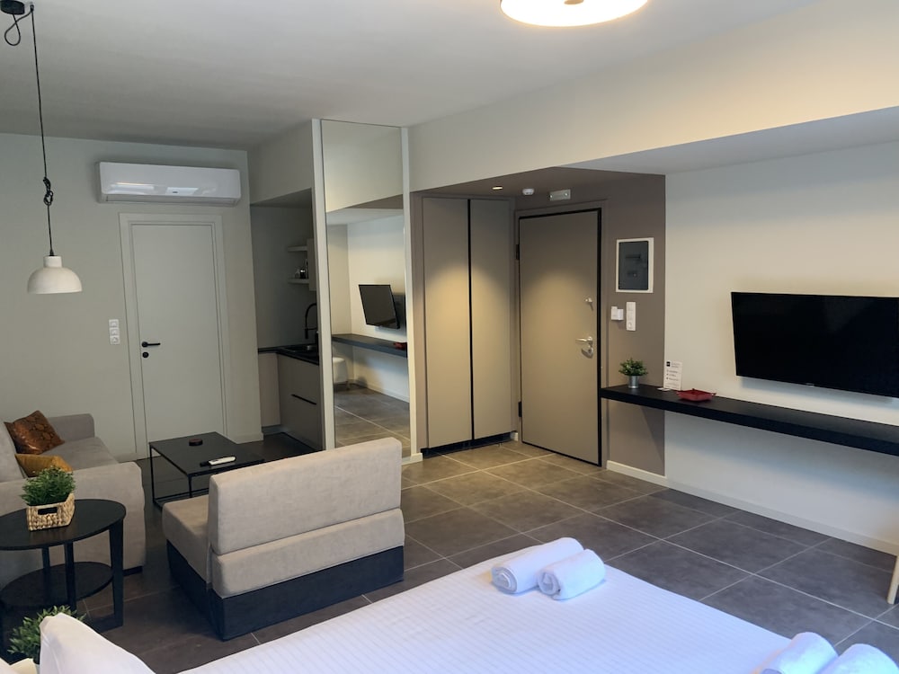 Фото M17 Studios & Suites