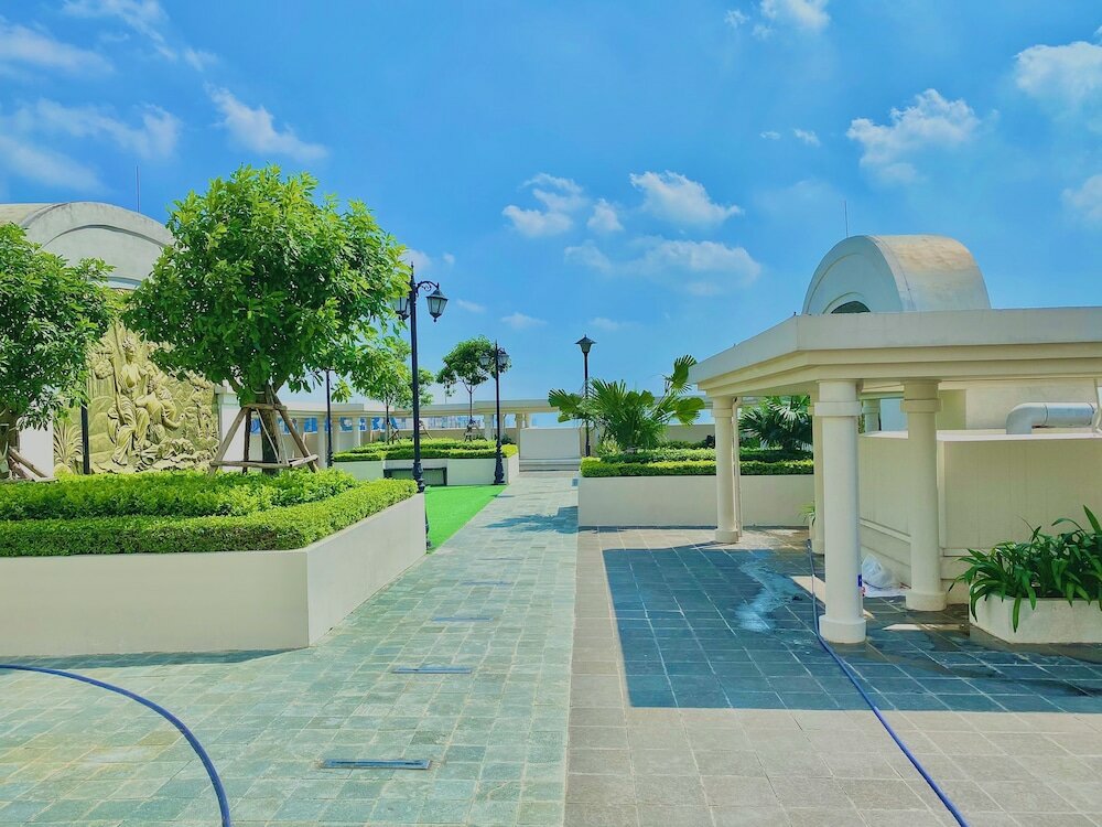 Фото Luxury Apartment Vinhomes D'Capitale