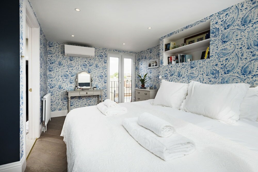 Фото Spectacular Shepherds Bush Home Close to Westfield