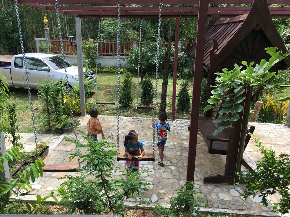 Фото Songphu Homestay