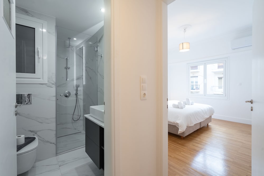 Фото The Urban King Apartment