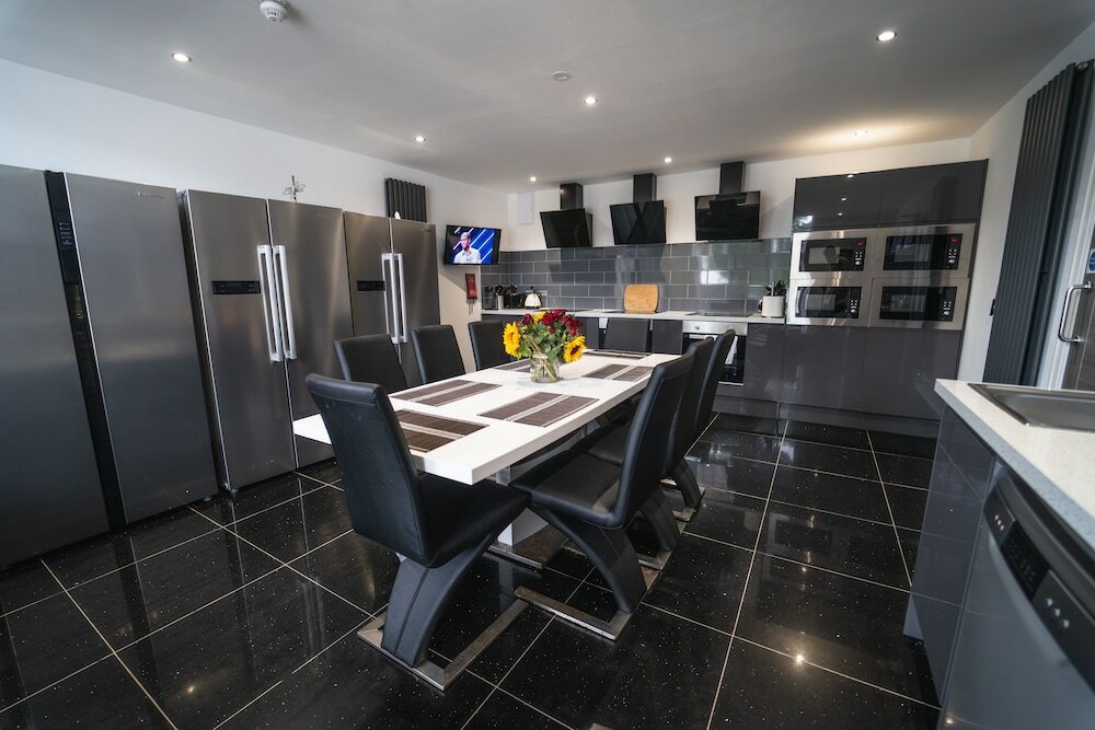 Фото The Ashcroft Apartments