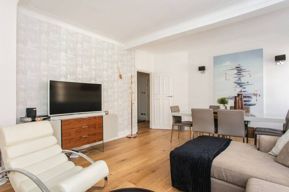 Фото Modern 2 Bedroom Apartment in Marble Arch