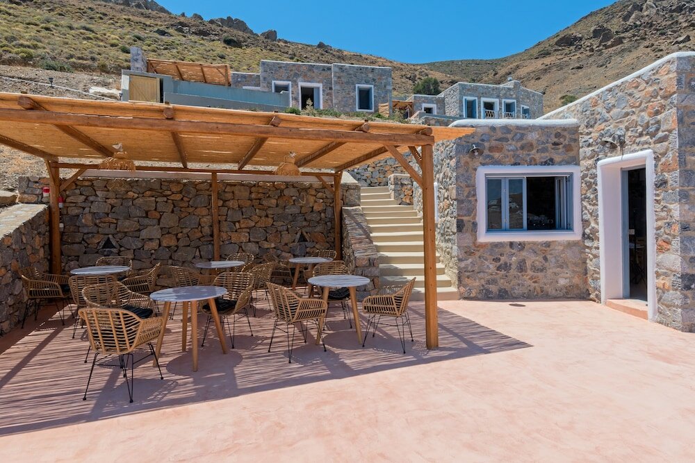 Фото Nisides Suites