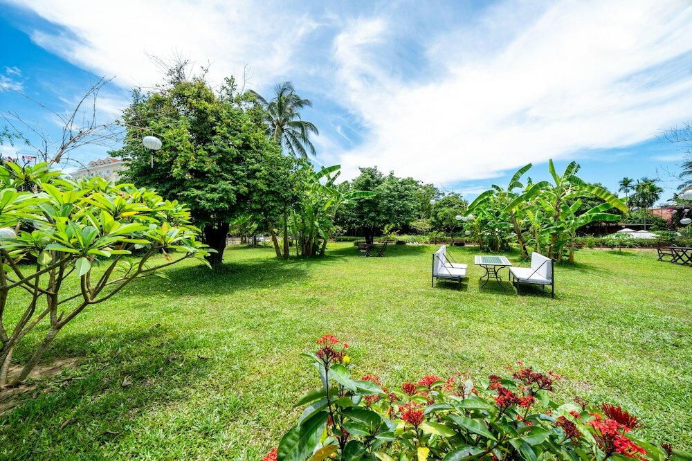 Фото RiverTown Hoi An Resort & SPA