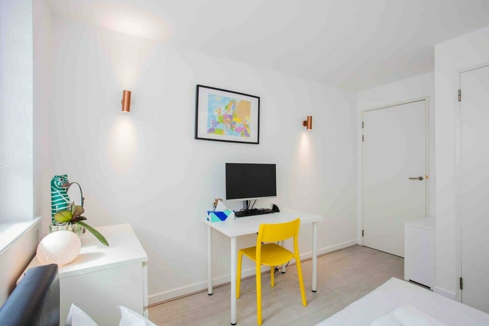 Фото Cosy & Comfortable 2 Bedroom in Hackney Shoreditch