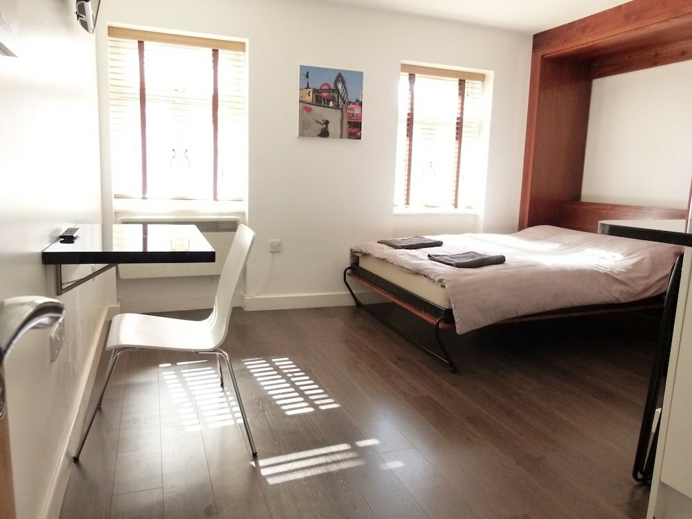 Фото Ss Property Hub - City of London Studio Apartment 3