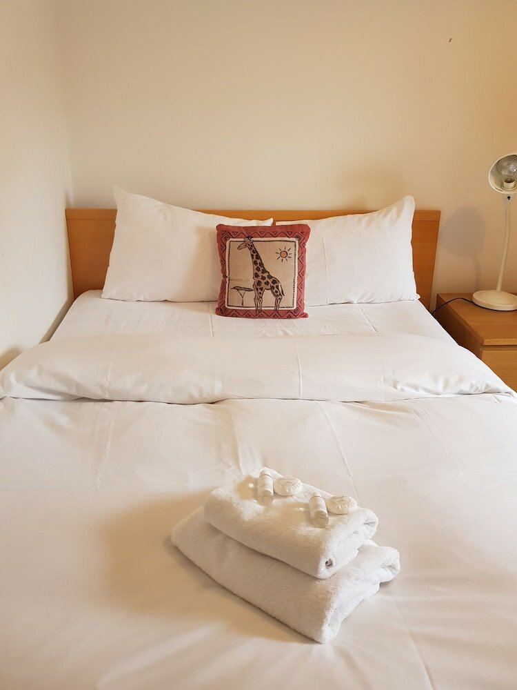 Фото Double Room & Private Bathroom