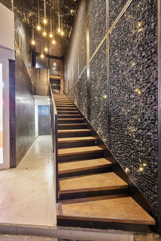 Фото The Garden Capsule Hotel