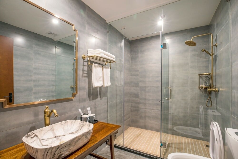 Фото Guipu Courtyard Hotel