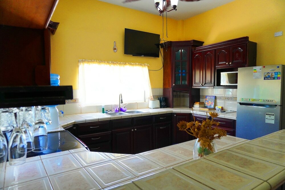 Фото See Belize Vacation Rentals