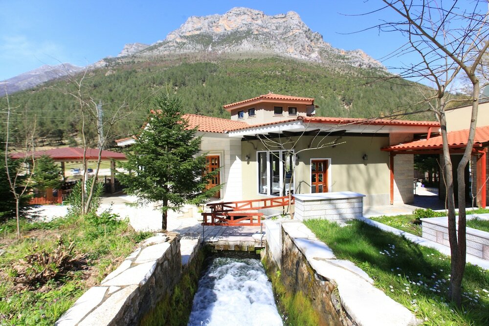 Фото Hotel Gryka e Kelcyres