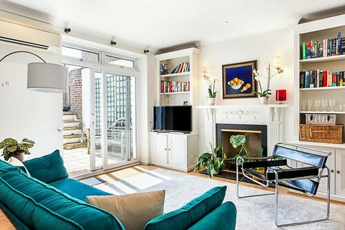 Гостиница Kensington Retreat With Private Patio в Лондоне