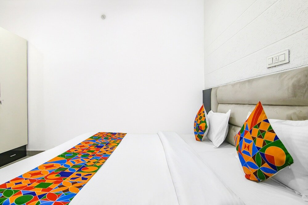 Фото Fabhotel Golden Gate