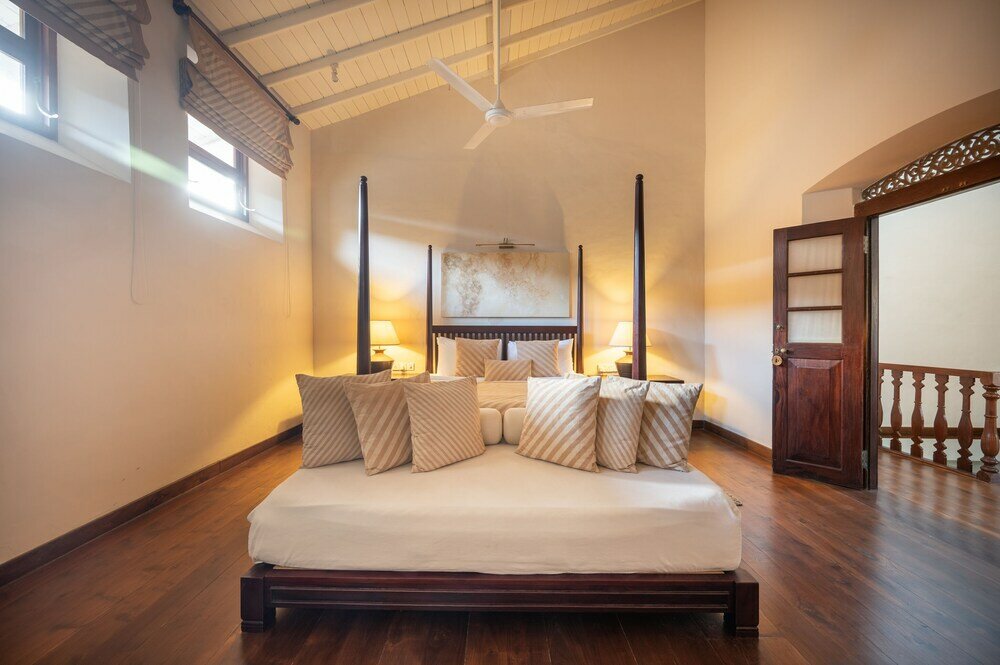 Фото 42 Lighthouse Street