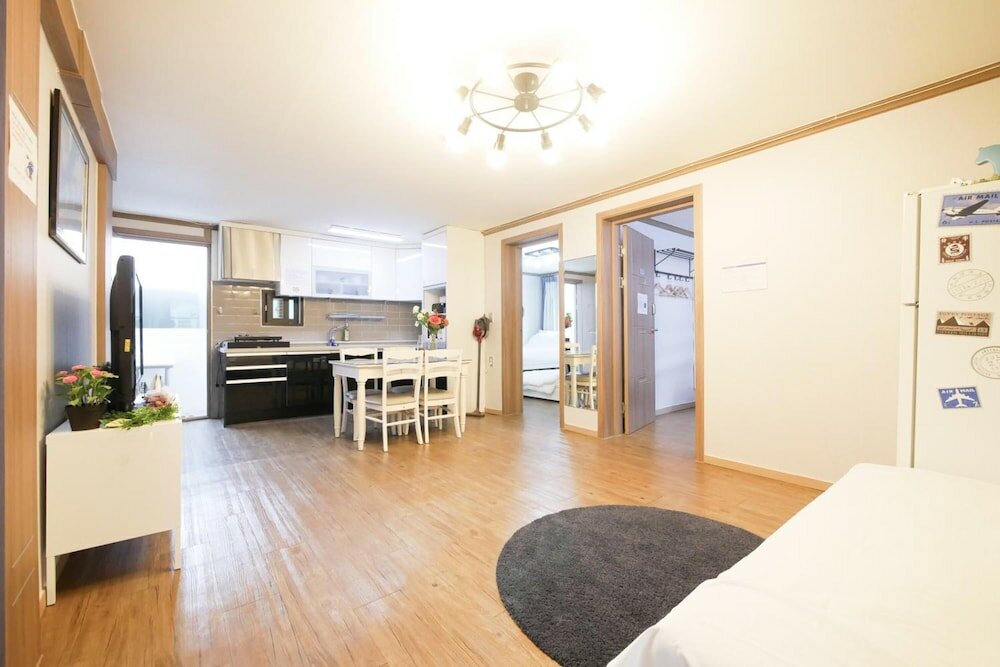 Фото Liz's House - Hostel