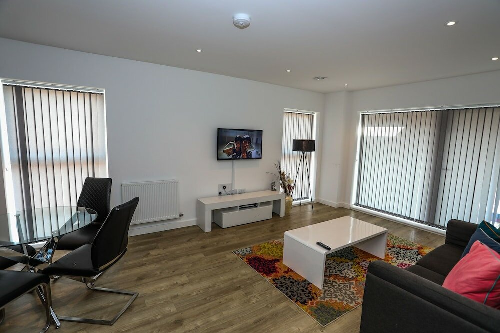 Фото Exquisite One Bed Apartment